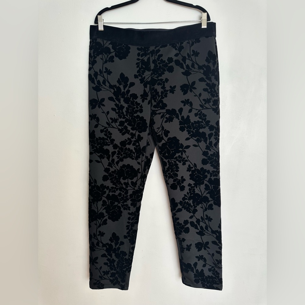 Liz Claiborne Career Classic SZ XL Women’s Black Floral Stretch Pull On Pants